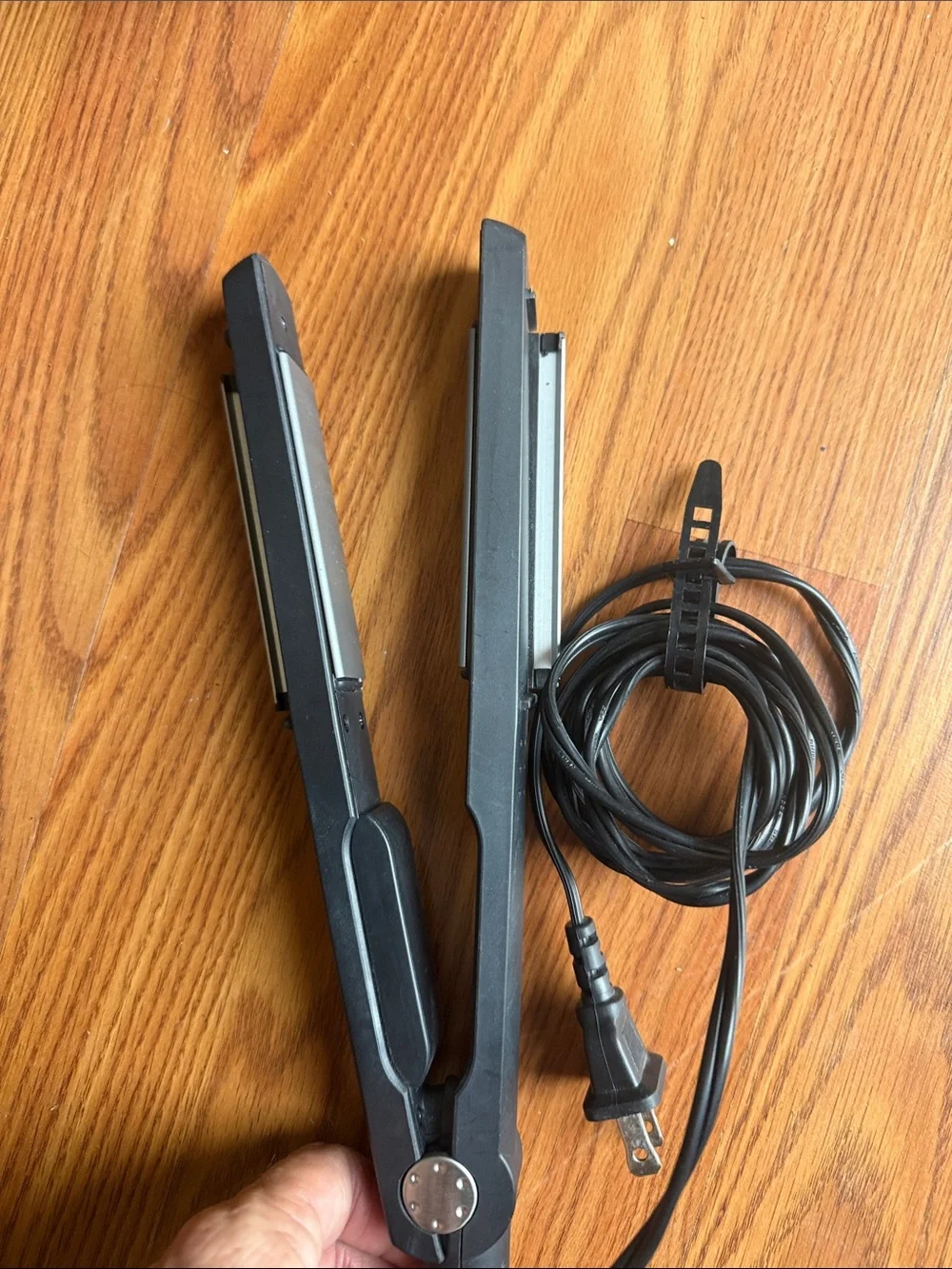Conair Infiniti Black Hair Straightener